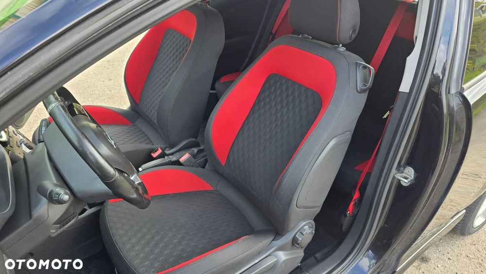 Opel Corsa 1.6T GSI - 24