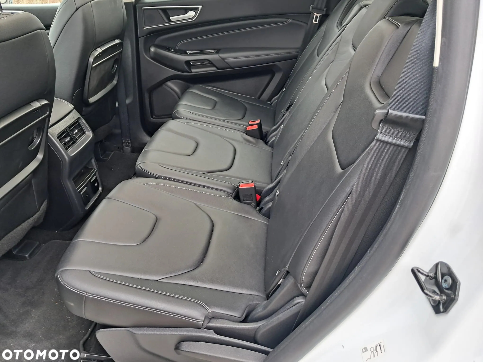Ford S-Max 2.0 EcoBlue TITANIUM - 19