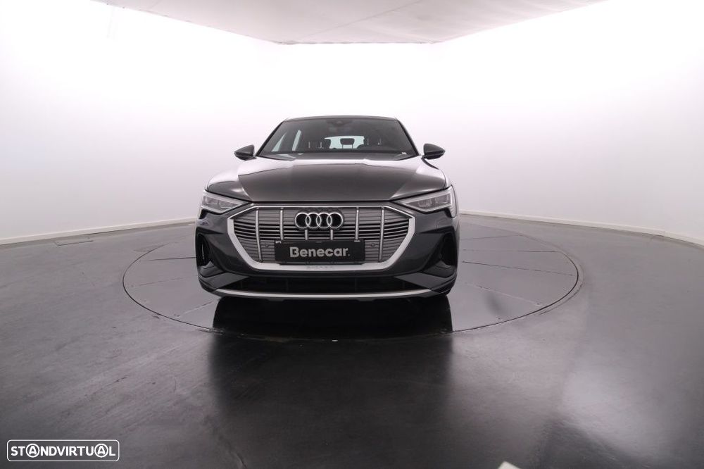 Audi e-tron 55 quattro S line - 12
