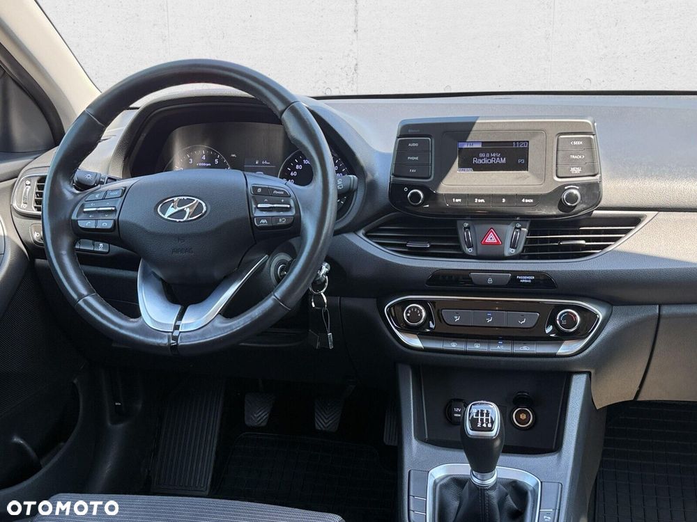 Hyundai i30 - 18