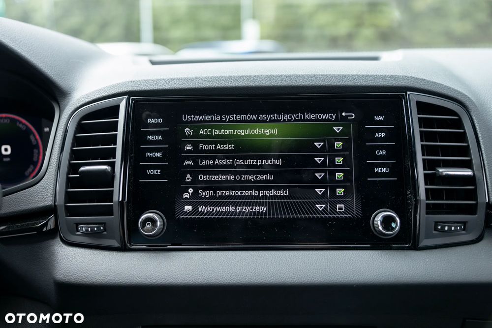 Skoda Karoq 1.5 TSI ACT Selection DSG - 23