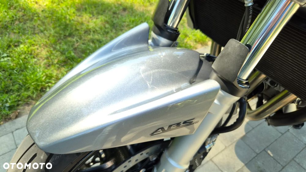 Suzuki Bandit - 12