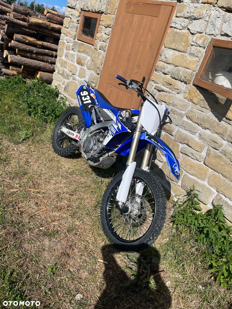 Yamaha YZF - 2