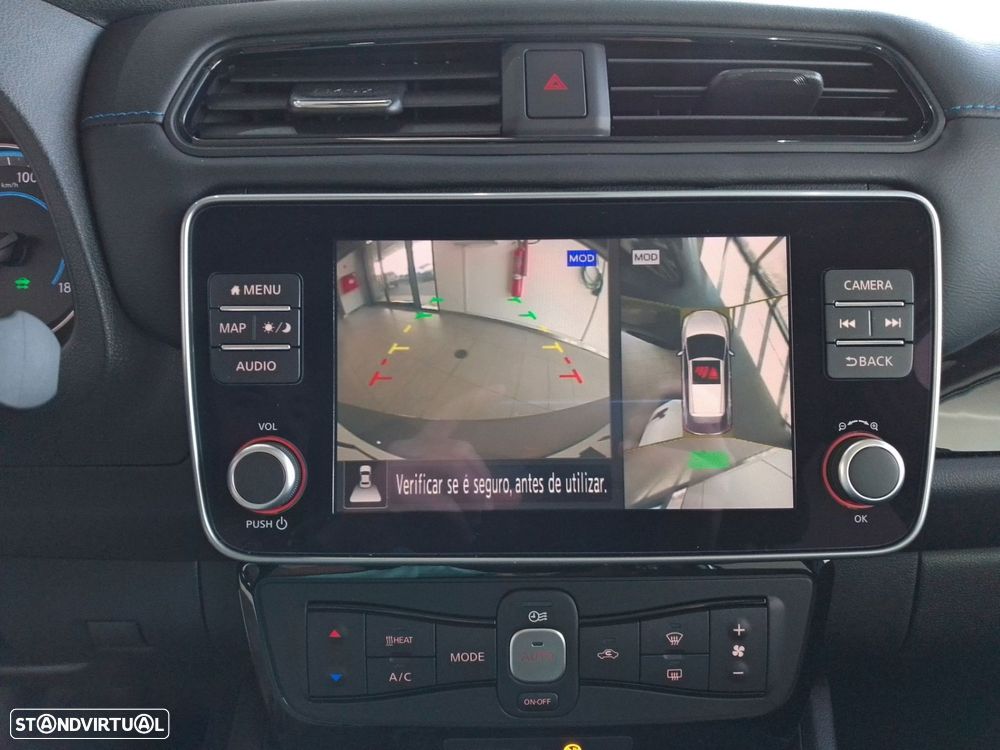 Nissan Leaf N-Connecta - 10