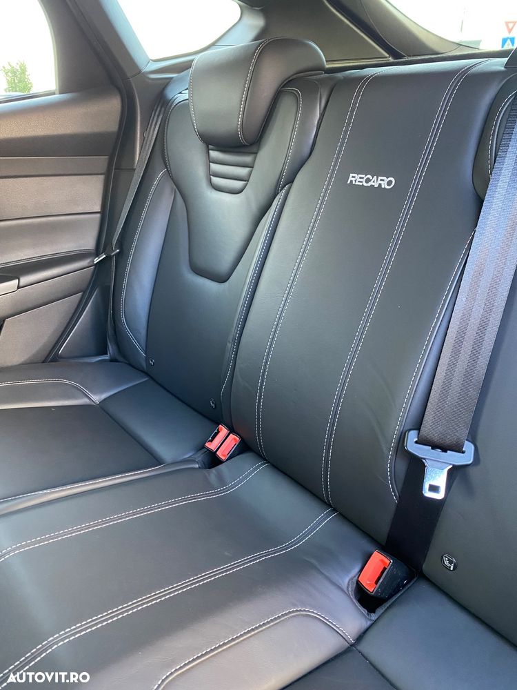 Ford Focus 2.0 EcoBoost ST - 18