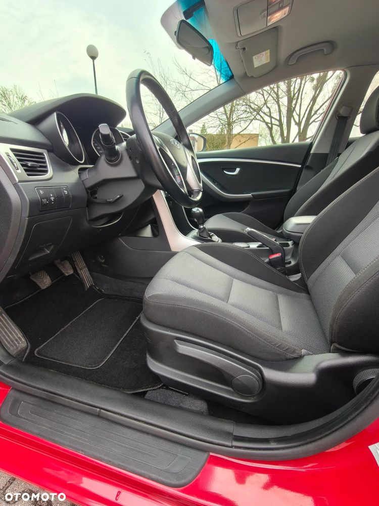 Hyundai i30 1.4 CRDi Comfort - 27