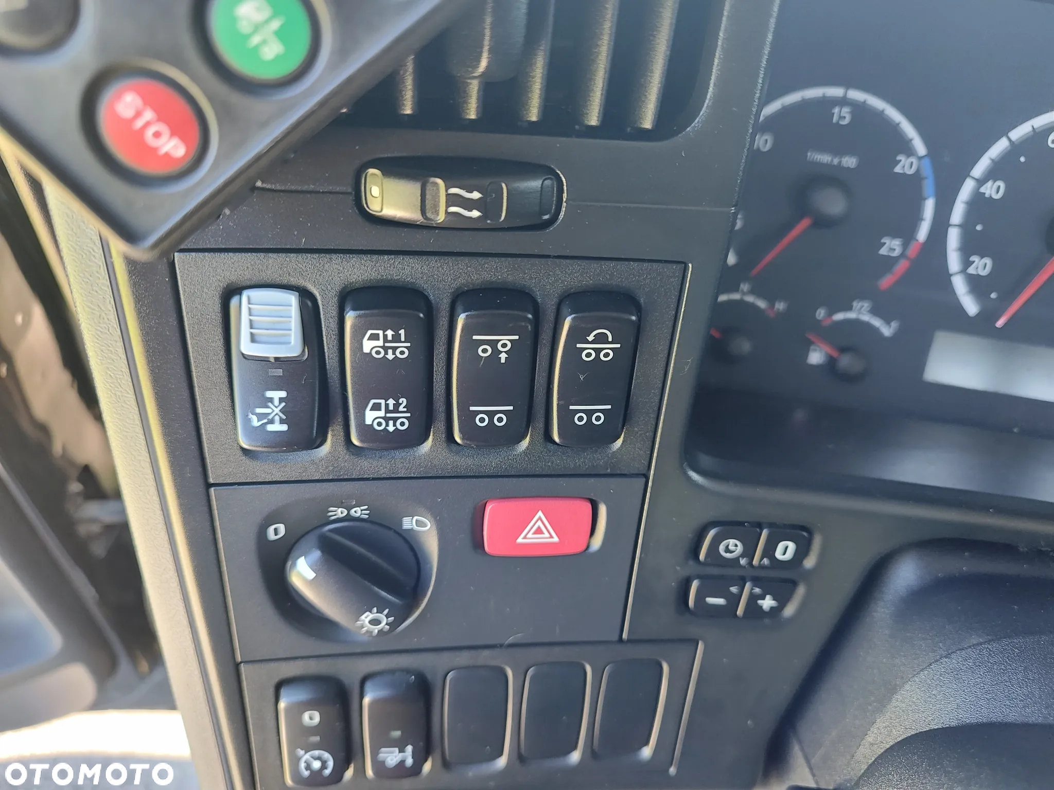 Scania P 270 - 25
