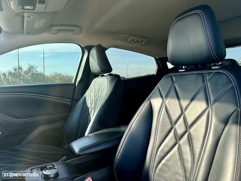 Ford Mustang Mach-E - 5