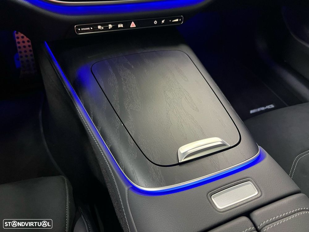 Mercedes-Benz E 300 e AMG Line - 21