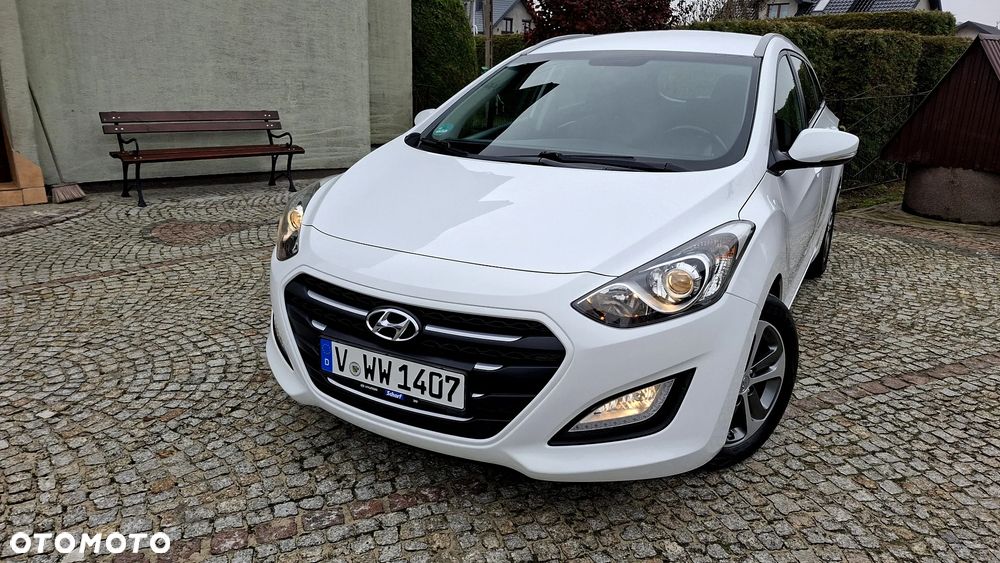 Hyundai i30 1.4 BlueDrive Comfort - 4