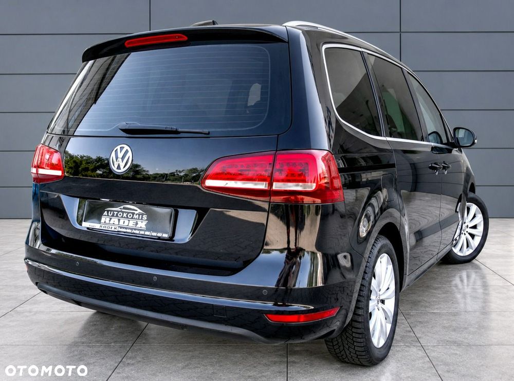 Volkswagen Sharan 2.0 TDI DSG (BlueMotion Technology) Highline - 30