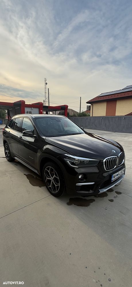 BMW X1 sDrive18d xLine - 1