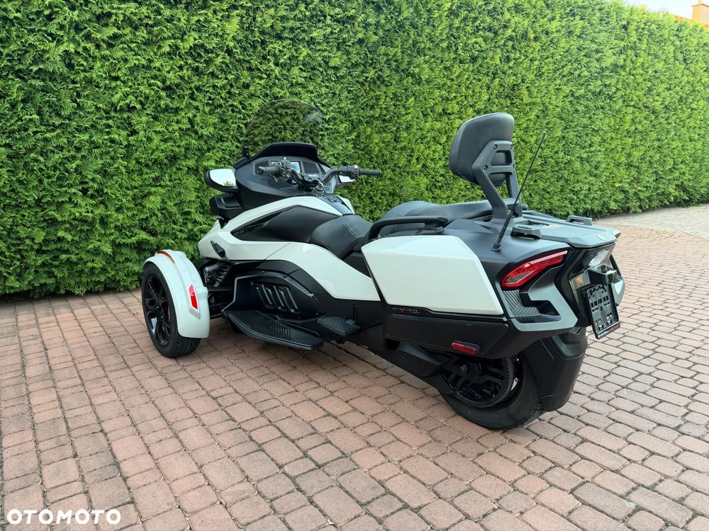 Can-Am Spyder - 5
