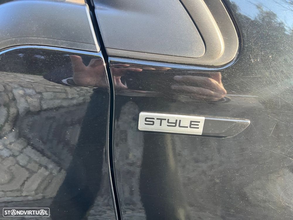 Peugeot 2008 1.2 PureTech Style - 18