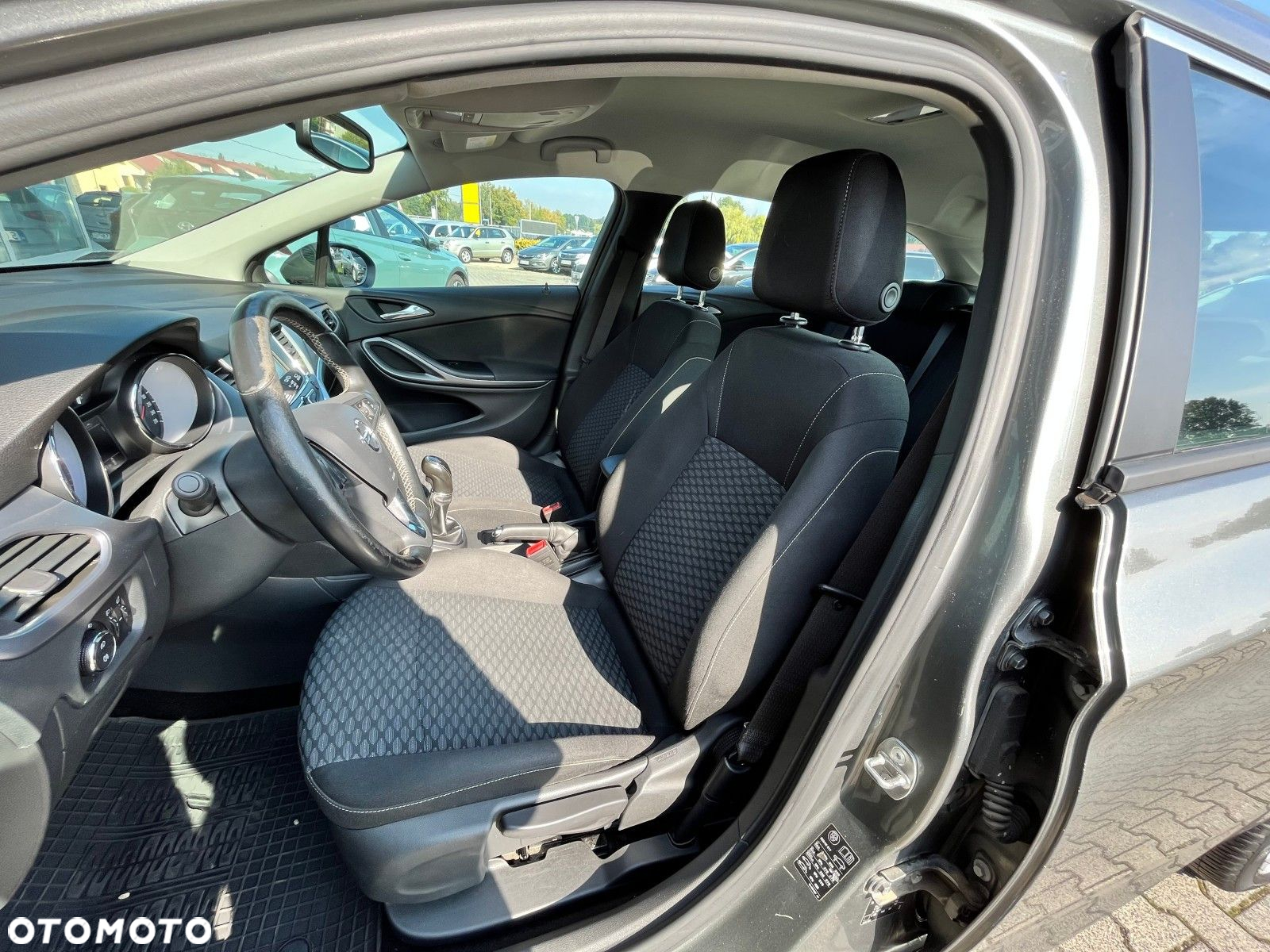 Opel Astra - 12