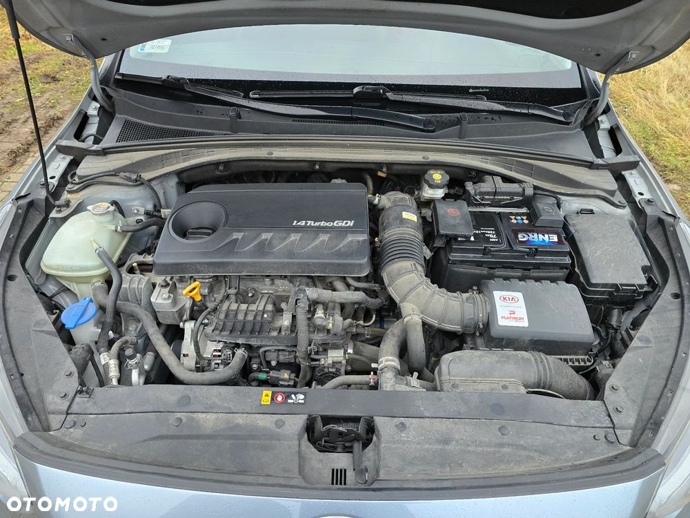 Kia Ceed 1.4 T-GDI L Business Line DCT - 29