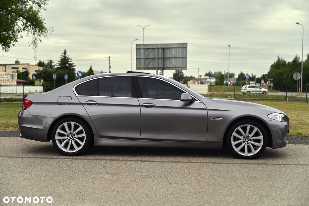 BMW Seria 5 535i xDrive Sport-Aut Modern Line - 14