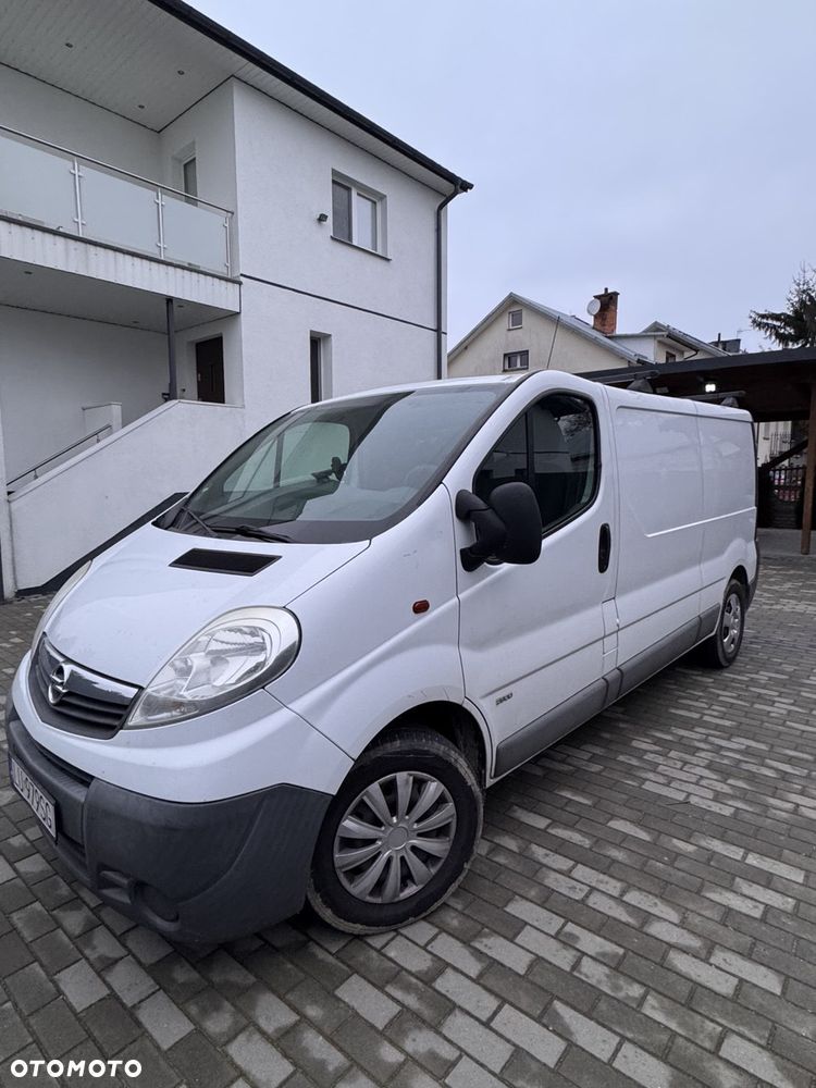 Opel Vivaro - 2