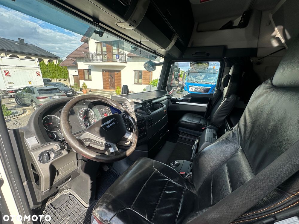 MAN TGX 480 HDS z Niemiec 600tkm 2017r skręta os skóry klima full air - 21