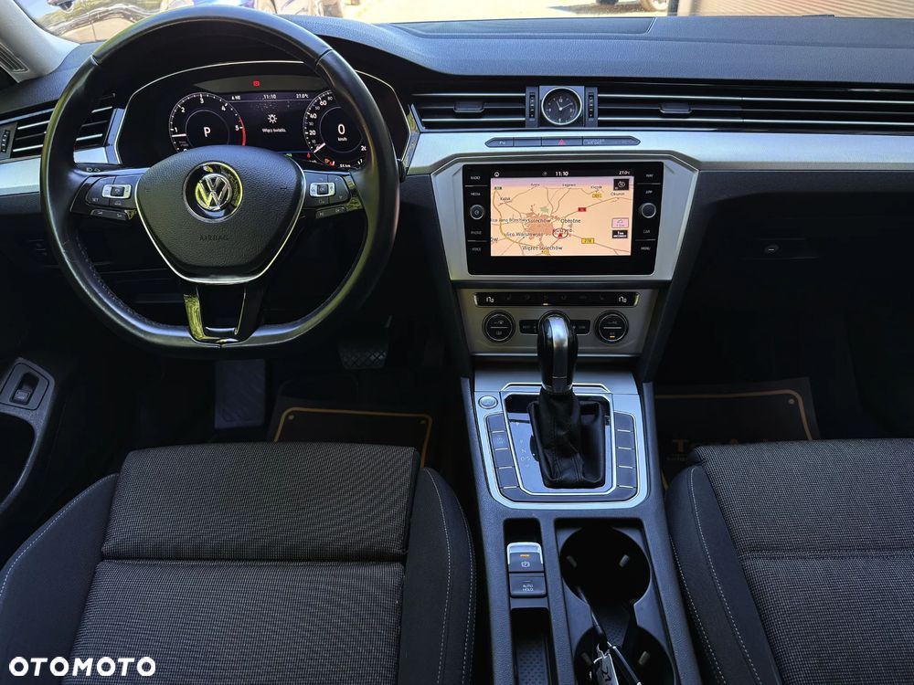 Volkswagen Passat 2.0 TDI SCR DSG Highline - 32