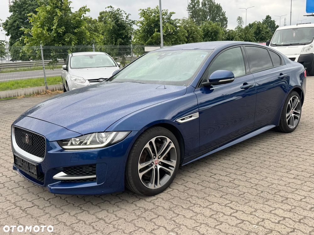 Jaguar XE 20d R-Sport - 8