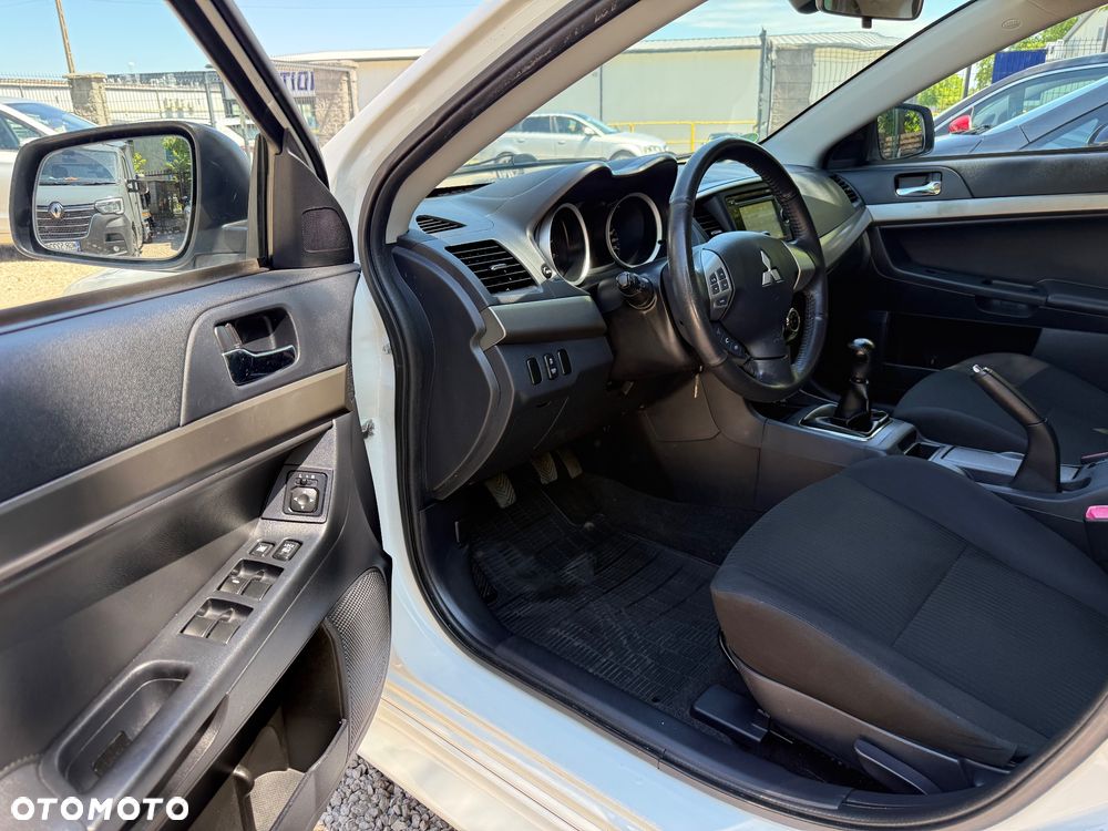 Mitsubishi Lancer 1.6 ClearTec Inform - 17