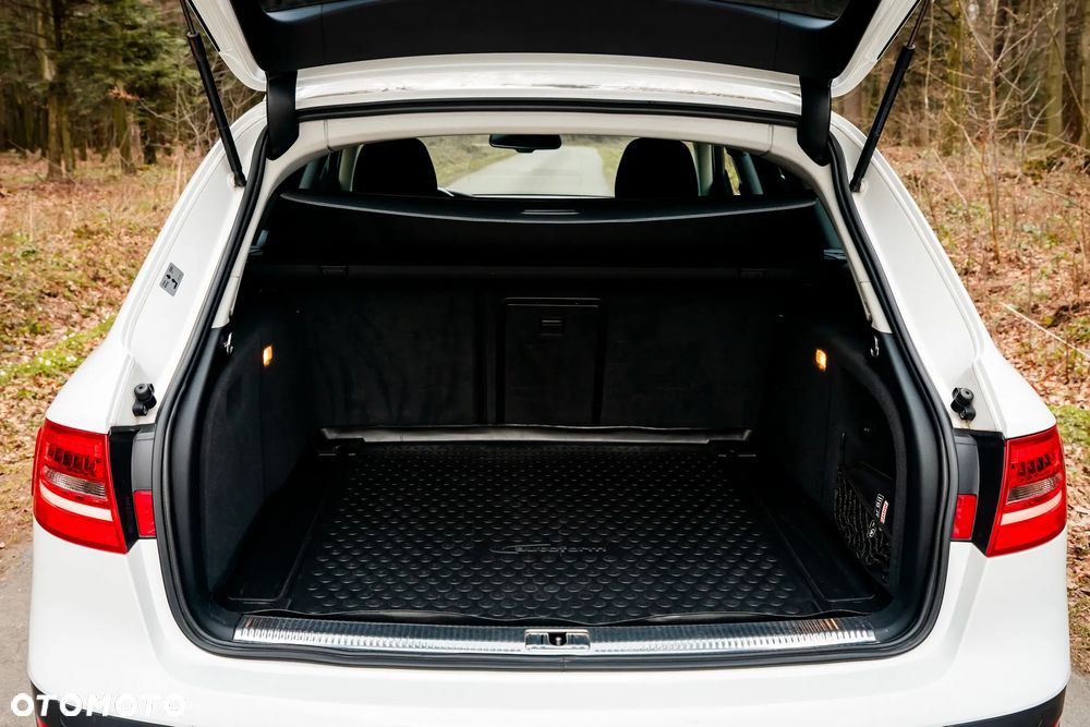 Audi A4 Allroad 2.0 TDI Quattro - 23