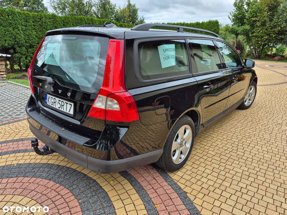 Volvo V70 2010 photo 4