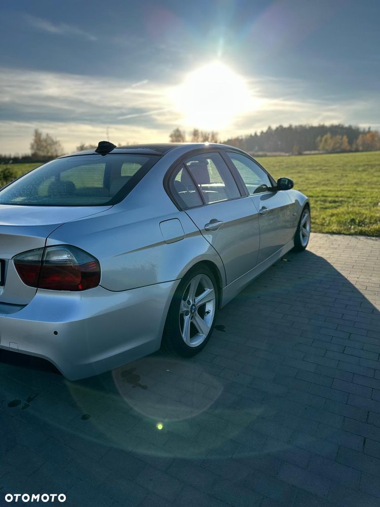 BMW Seria 3 325i xDrive - 4