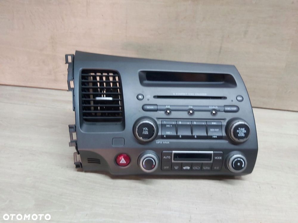 Honda Civic VIII Radio CD oryginał SEDAN 39100-SNA-P610 - 2