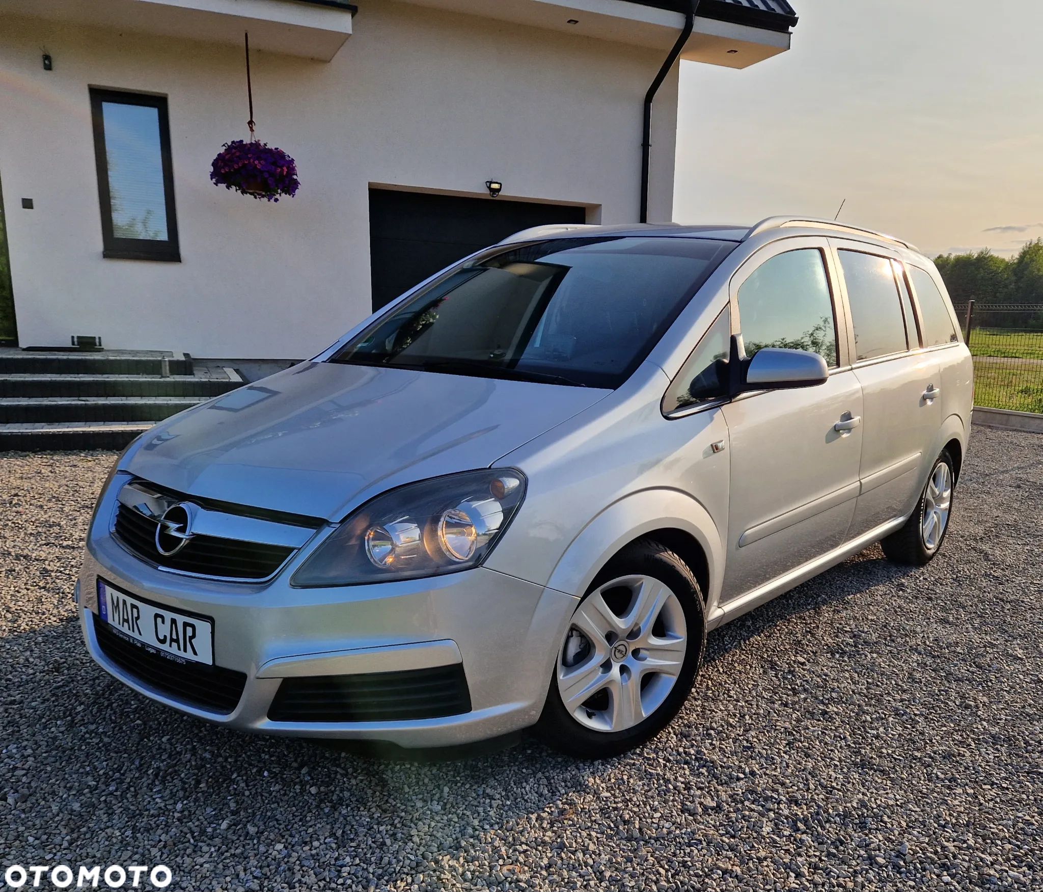 Opel Zafira 1.6 Edition - 1