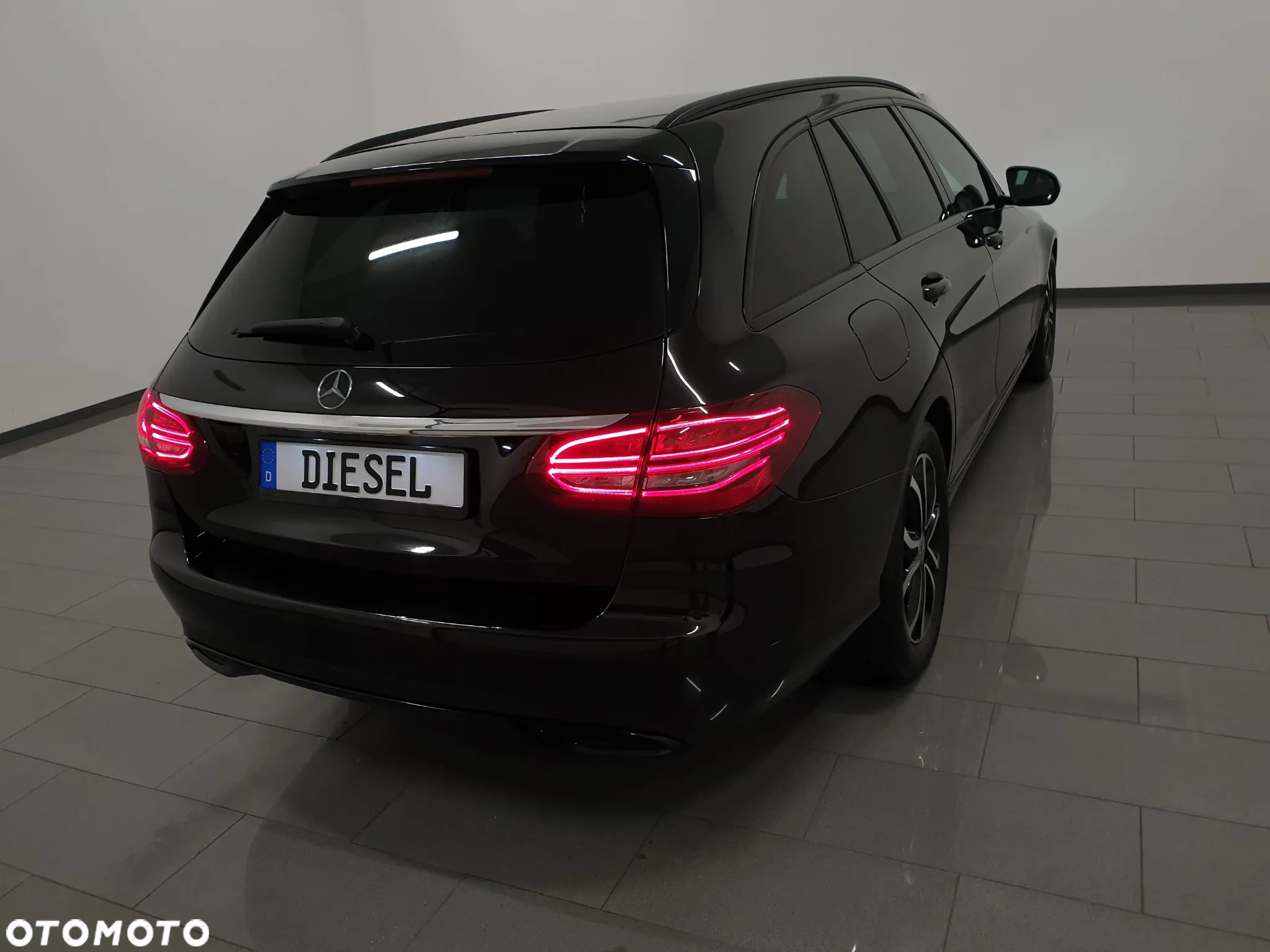 Mercedes-Benz Klasa C 220 d T 9G-TRONIC Avantgarde - 36