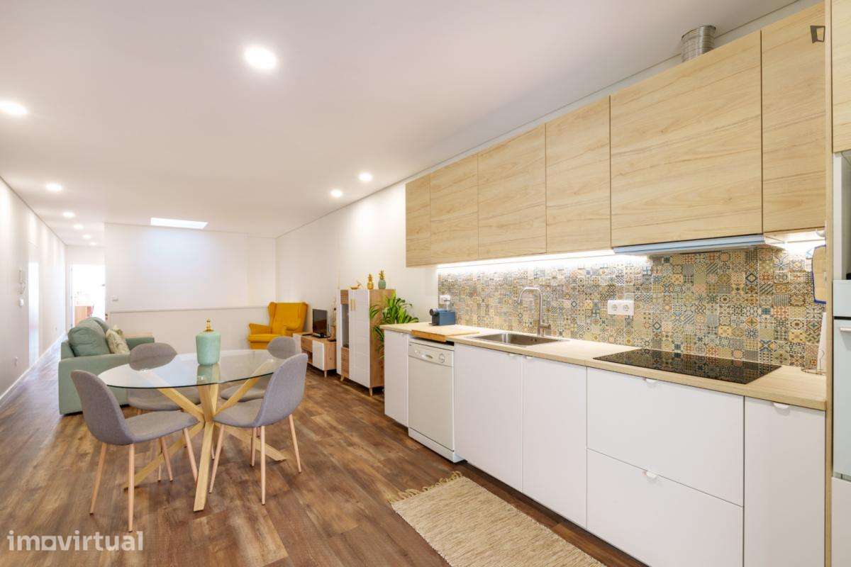 Apartamento com 2 quartos - localizado em Campanhã Porto - Grande imagem: 2/28