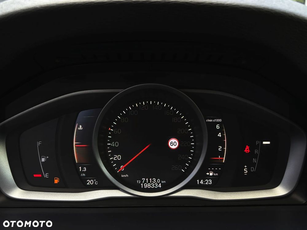 Volvo V60 Cross Country T5 Geartronic Summum - 22