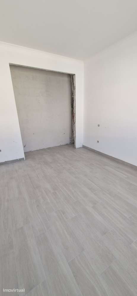 moradia geminada nova t4 - Grande imagem: 3/8