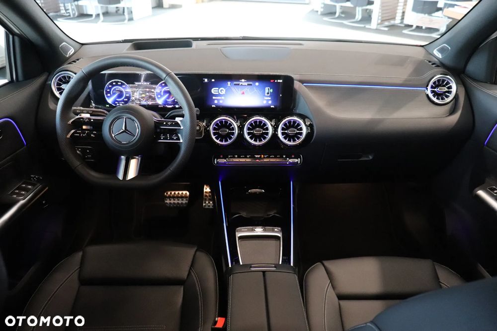 Mercedes-Benz EQA 300 66.5kWh 4-Matic AMG Line - 6