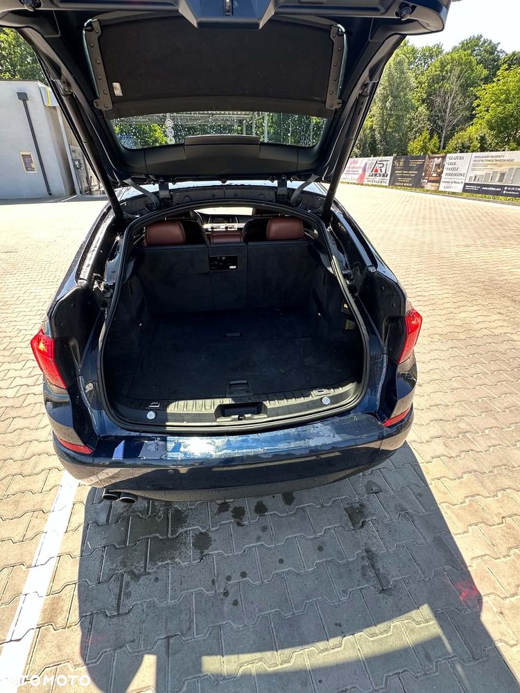 BMW 5GT 530d Blue Performance - 17