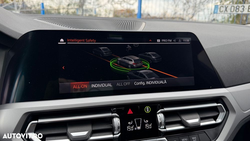 BMW Seria 3 320d xDrive Aut. Sport Line - 26