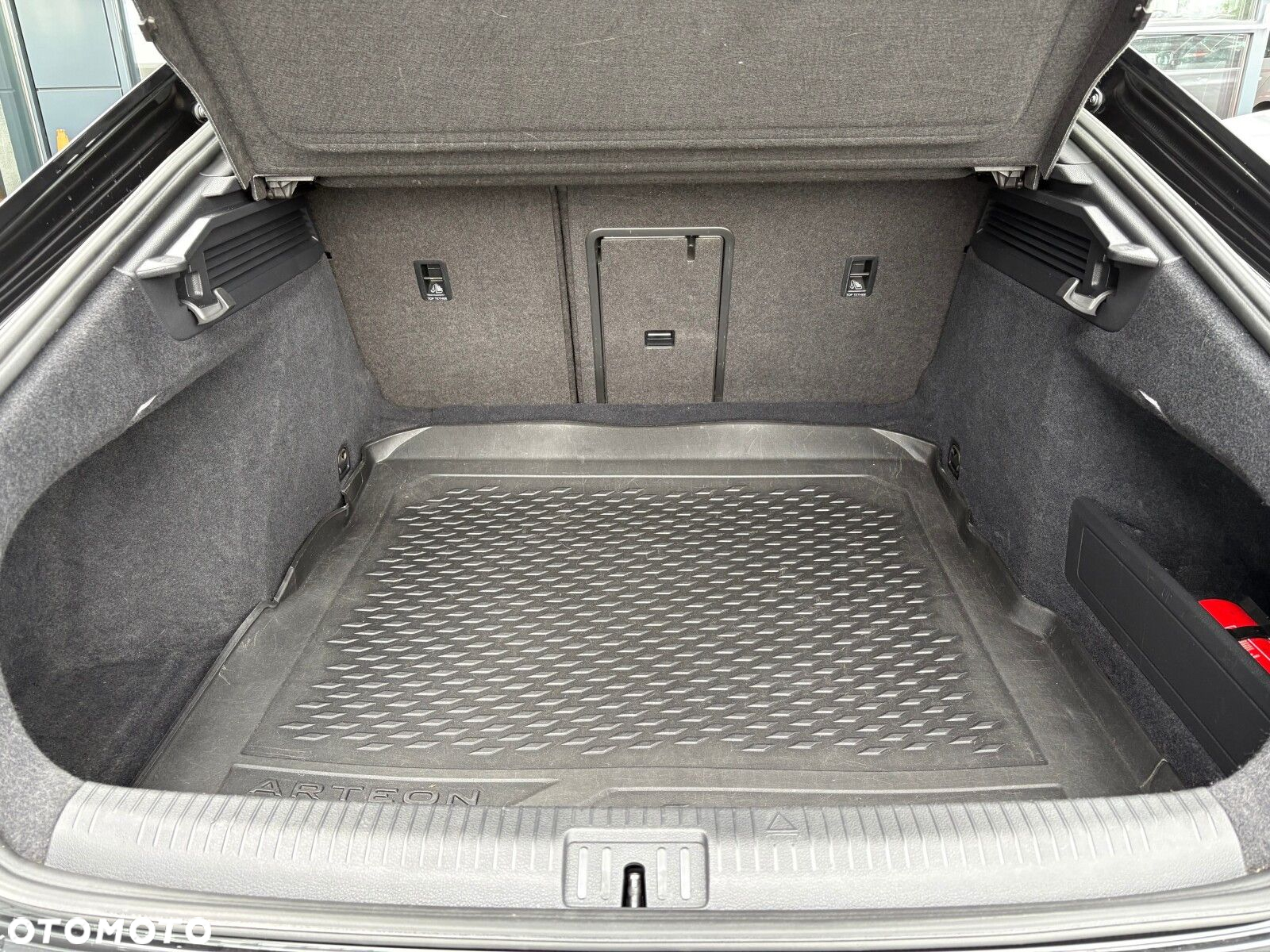 Volkswagen Arteon 2.0 TSI R-Line DSG - 19