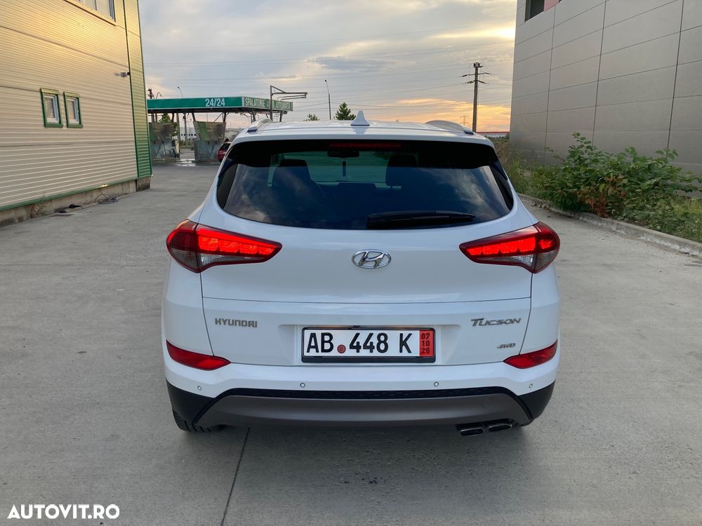 Hyundai Tucson 2.0 CRDI 4WD Premium - 8