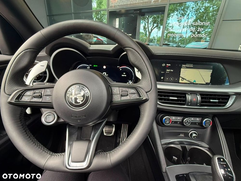 Alfa Romeo Stelvio - 14