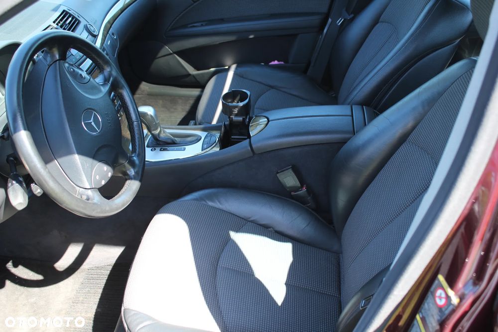 Mercedes-Benz Klasa E 500 4Matic Automatik Avantgarde - 22