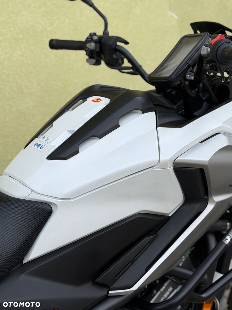 Honda NC - 16