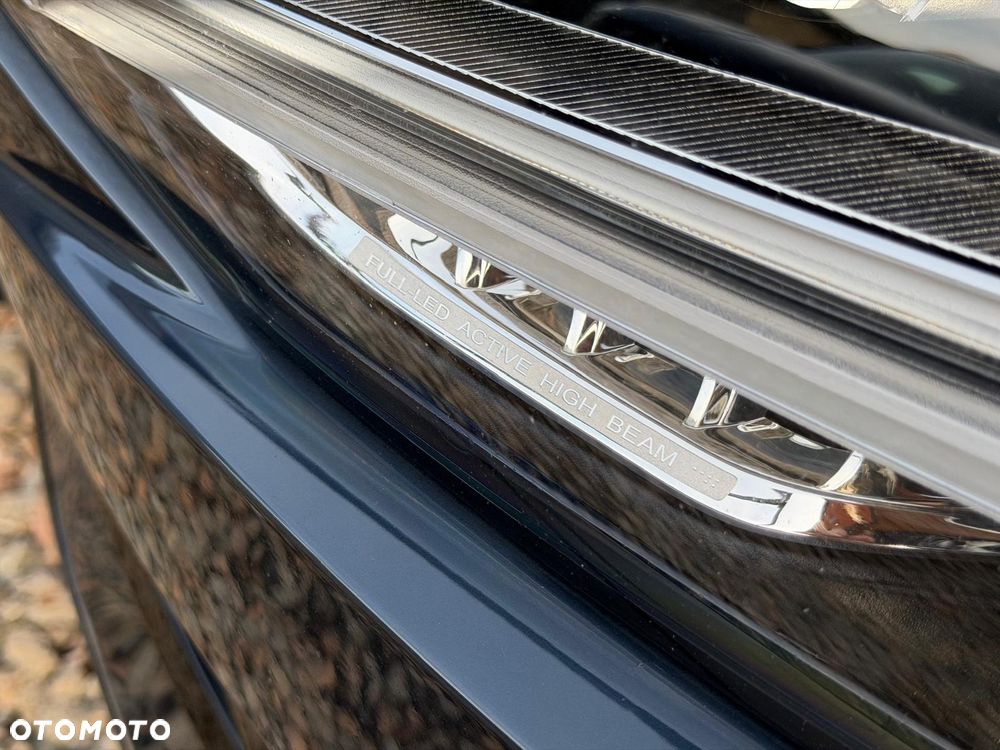 Volvo V90 B4 D Plus Dark - 24