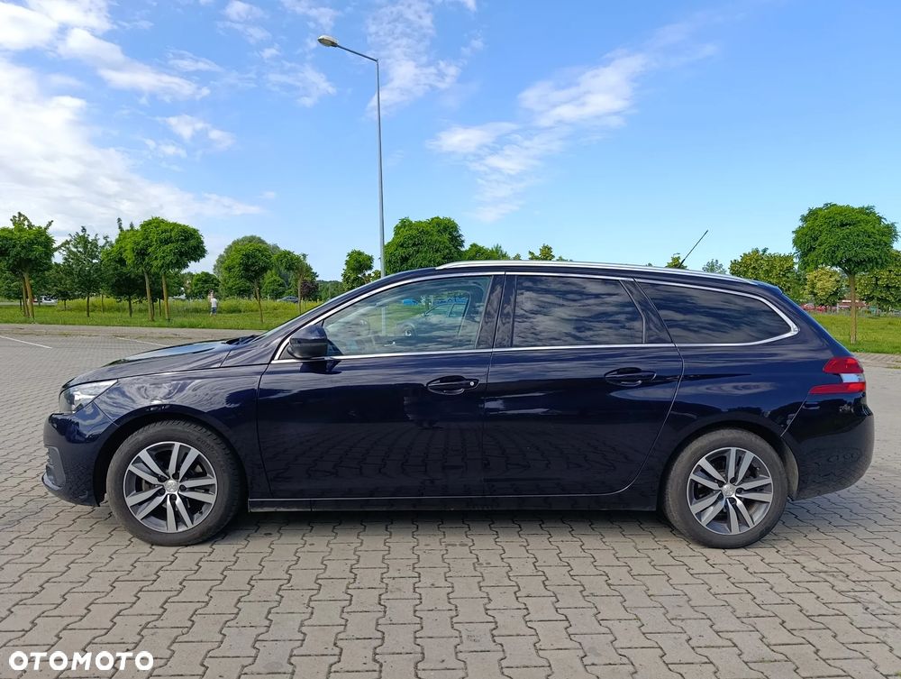 Peugeot 308 - 4