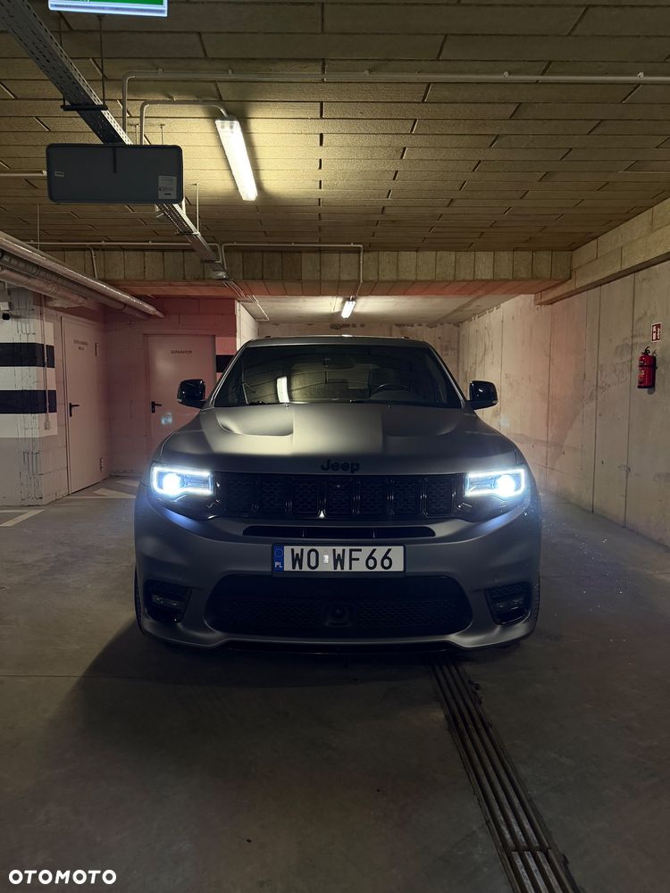 Jeep Grand Cherokee - 17