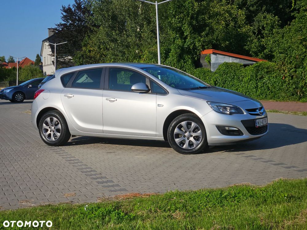 Opel Astra 1.6 CDTI Enjoy - 9