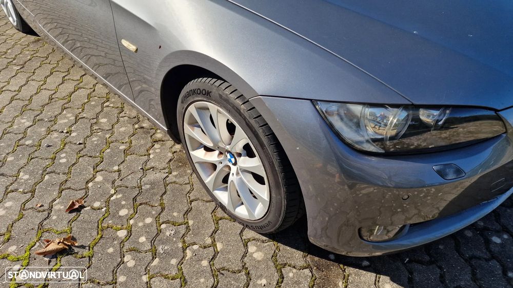 BMW 320 d Coupe Active - 4
