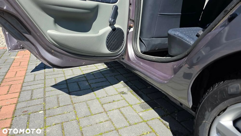 Renault Clio 1.5 dCi Confort Authentique - 5