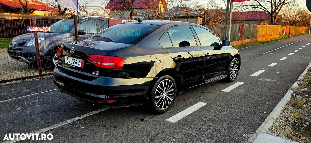 Volkswagen Jetta 2.0 TDI DSG BlueMotion Technologie Allstar - 8